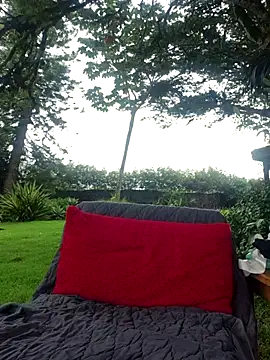 Webcam Model (Lunaluxe1001)  is live.Free join now!