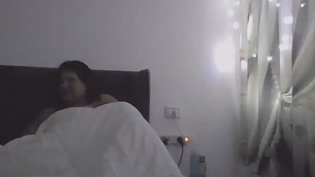 maayanlevi2 - Maayanlevi2's free webcam - UK Sex Cams