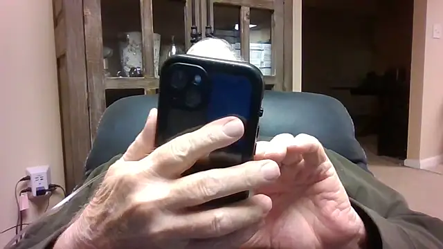 bootlegmanz (M grandpa) - #american #balds #cam2cam #cheapest-privates #chunky #dirty-talk #ejaculation #grandpas #hd #jerk-off-instruction #masturbation #recordable-privates #sexting #small-audience #straight #white