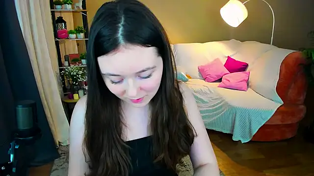 alluringlookk - AlluringLookk's free webcam - UK Sex Cams