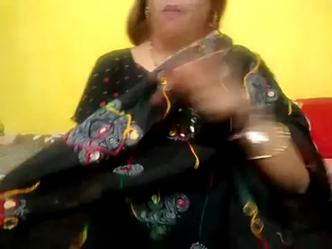 princessroooh - Princessroooh's free webcam - UK Sex Cams