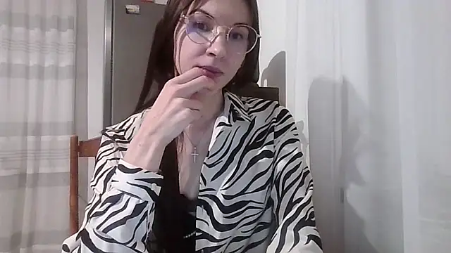 julialovely - JuliaLovely's free webcam - UK Sex Cams