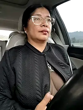 __valentina18 - __valentina18's free webcam - UK Sex Cams