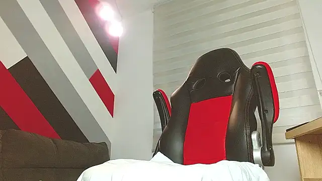 zac_golden - Zac_Golden's free webcam - UK Sex Cams