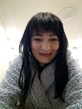 metinakis - MetinaKis's free webcam - UK Sex Cams