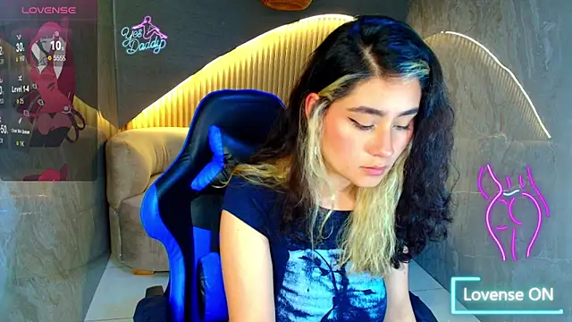 sofi_r_ - Sofi_r_'s free webcam - UK Sex Cams