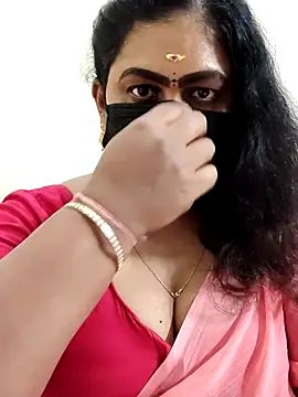 Webcam Model (Sweetie_swetha37)  is live.Free join now!