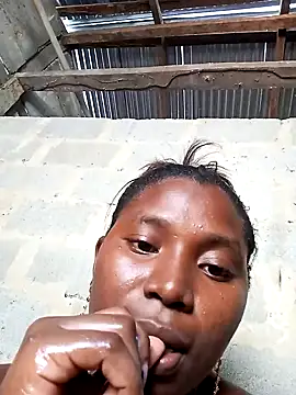 Webcam Model (bonita_)  is live.Free join now!