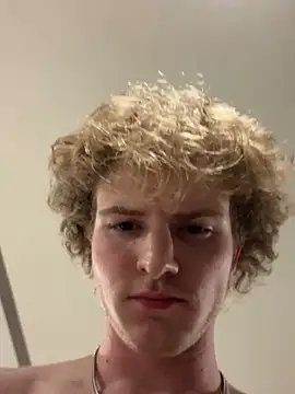 gravytrain42 (M twink) - Finish building my house