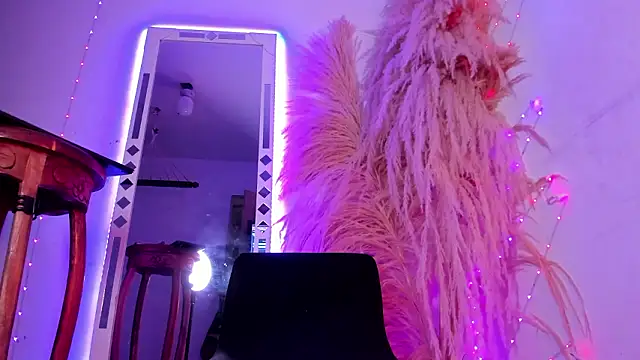 Tiffany_deluxe webcam