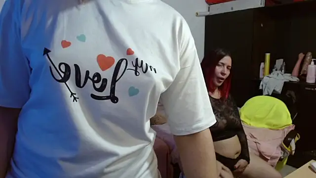 littlekitty19 - LITTLEKITTY19's free webcam - UK Sex Cams