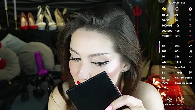 MistressDarsy webcam