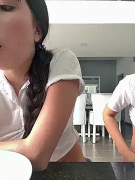 l0lita_sweet - L0lita_sweet's free webcam