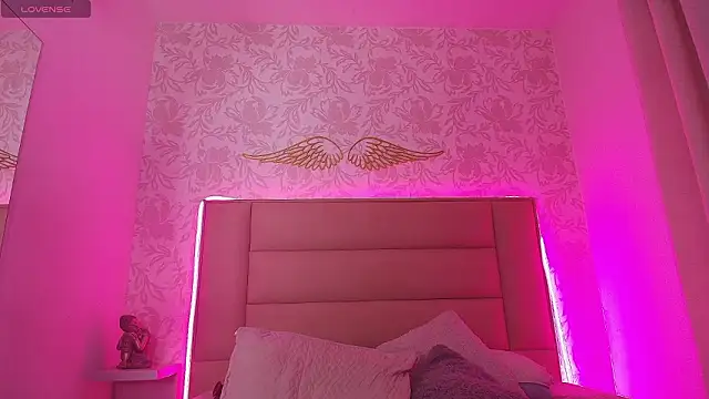 monserrat_towers - Monserrat_towers's free webcam - UK Sex Cams