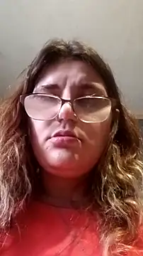 Webcam Model (Justis88)  is live.Free join now!