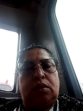 Webcam Model (Keyla01_)  is live.Free join now!