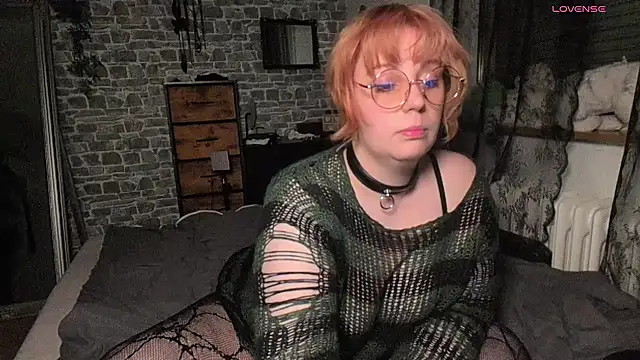 VictoriaBlackwood webcam