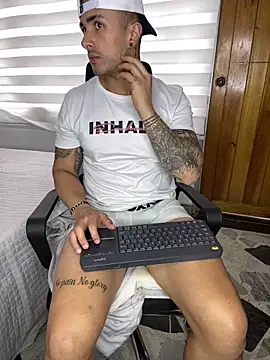 ALEXXX_KING webcam