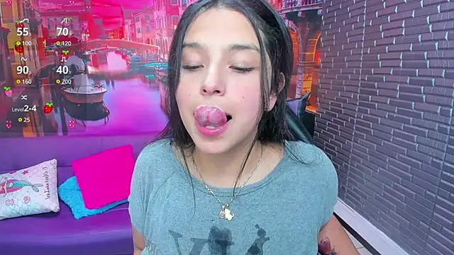 Small_naughty_ webcam