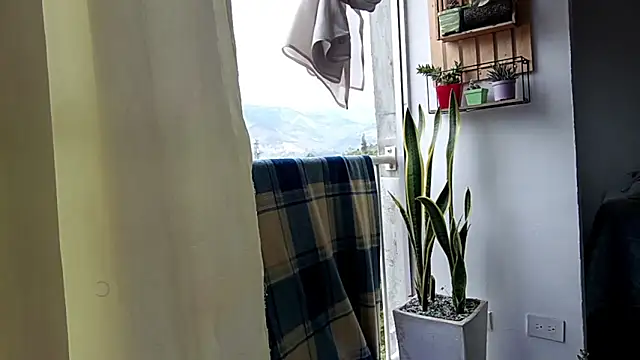 Adam_Valenciia webcam