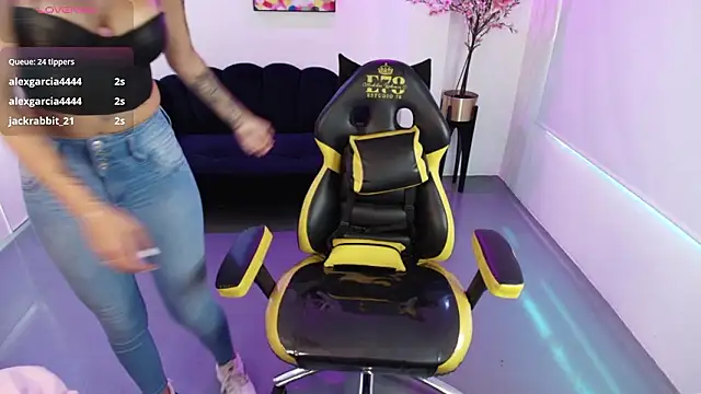 Kathya_and_thiago webcam