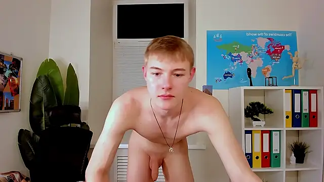 donaldwoon (M twink) - Take off your underwear🥰