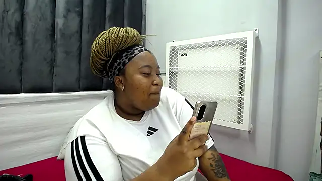 BigAssBBW24 webcam