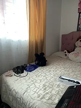 VictoriaGerard_Pink webcam