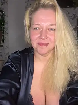 JenniferCarmen webcam