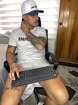 ALEXXX_KING webcam