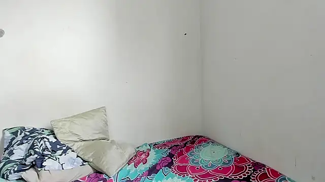 cirosky_elchicopolla webcam