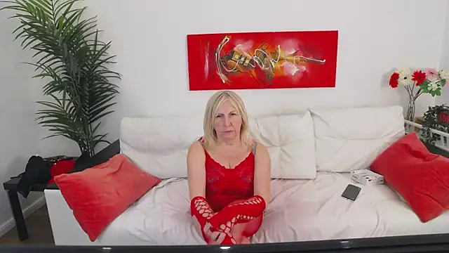 YourBustyBarbara webcam