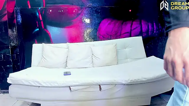 AmazingPartys webcam