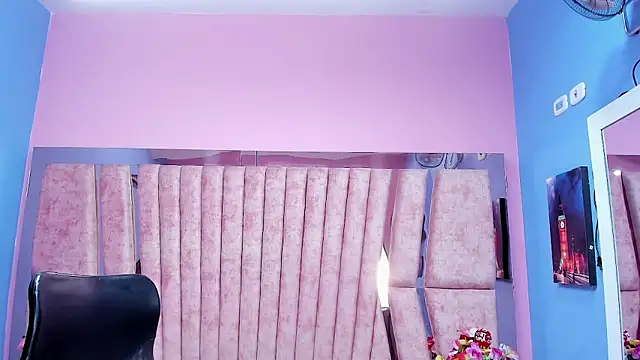 sarah_sweett_ webcam