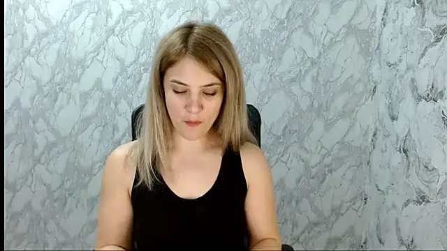 nika_gold1 webcam