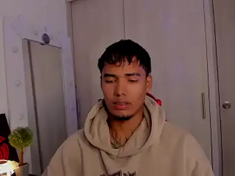 thomas_latin_boy1 webcam