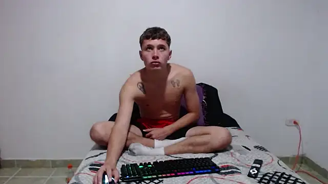 Julian_wolf18 webcam