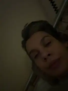 Carolineisback webcam