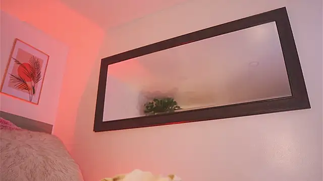 Enola_Holmes_ webcam