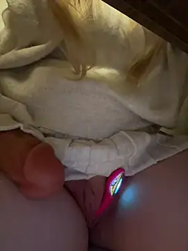 Pussyinpublic webcam