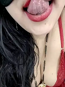 kaamuk_shweta webcam