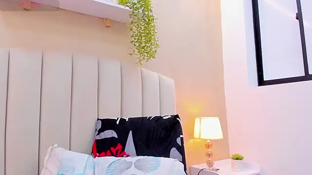 Mia_thompson_19 webcam