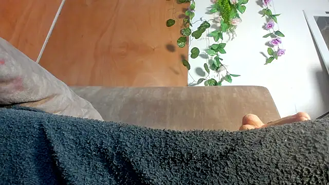 adhara_hotter webcam