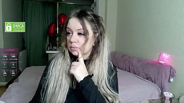 elven_dreams_ webcam