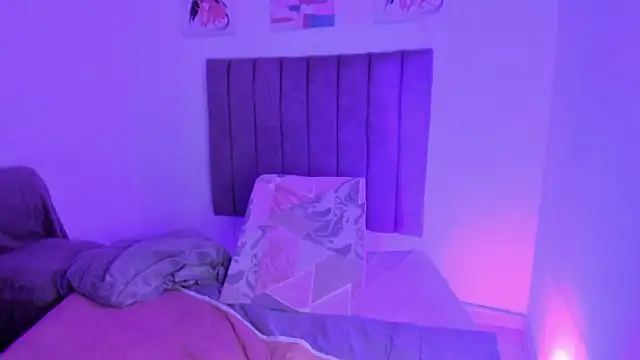 Roxanedewalle webcam