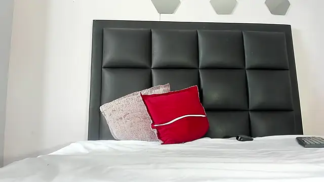 2_fire - 2_fire's free webcam