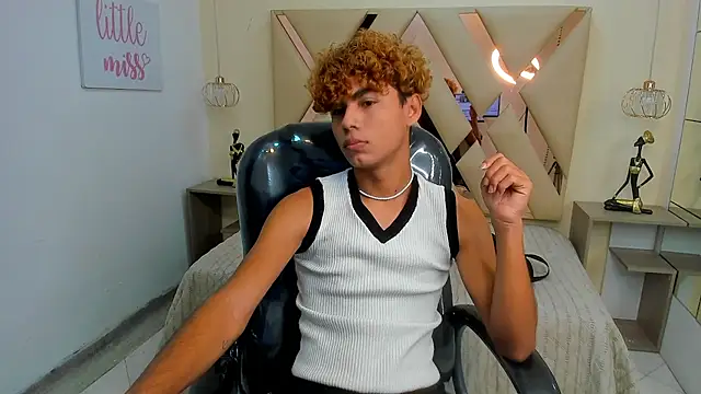 Anyelo_Twink webcam