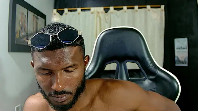 Black_indiian webcam