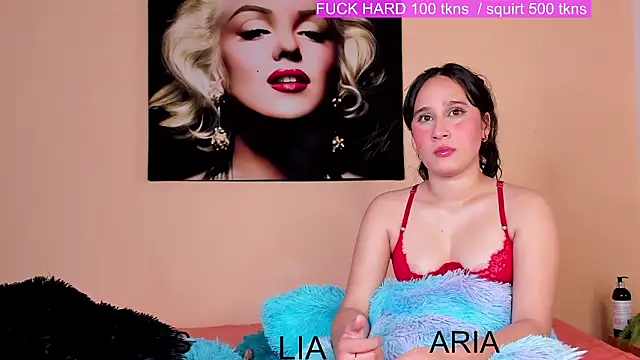 Glamorous_Giirlss webcam