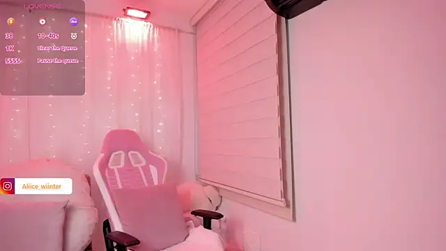 alice_winter_ (F young) - Top Off+Oil In Tits